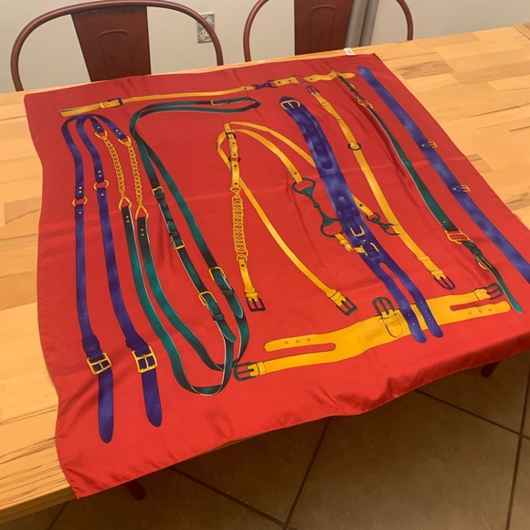 Vintage Echo by Talbots 100% silk belts scarf size 36X34 inches - Picture 5 of 9